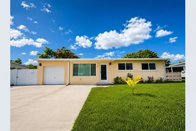 124 Abaco Drive, Palm Springs, FL 33461 - Photo 1