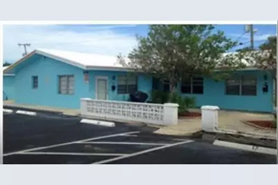 1102 SE 3rd Street #8, Deerfield Beach, FL 33441 - Photo 1