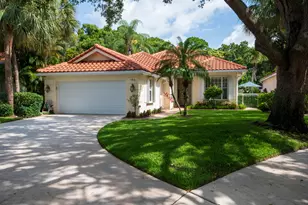 146 Lost Bridge Dr, Palm Beach Gardens, FL 33410 - Photo 1