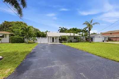 2811 NE 16th Street, Pompano Beach, FL 33062 - Photo 1