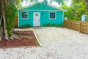801 Central Ave, Stuart, FL 34994 - Photo 1