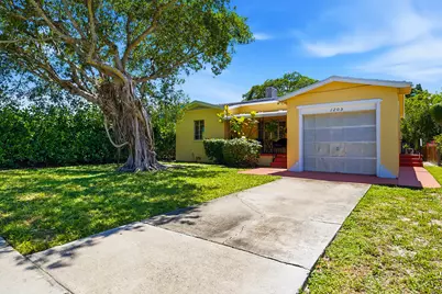 1205 North M Street, Lake Worth Beach, FL 33460 - Photo 1