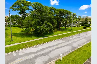 1006 Grandview Boulevard, Fort Pierce, FL 34982 - Photo 1