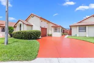 400 SW 113th Terrace, Pembroke Pines, FL 33025 - Photo 1