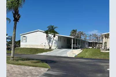 555 Tropical Isles Circle, Fort Pierce, FL 34982 - Photo 1