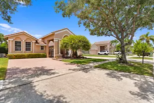 16429 NW 16th St, Pembroke Pines, FL 33028 - Photo 1