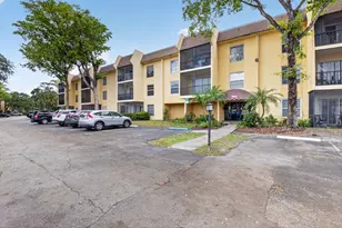 480 NW 20th St, Boca Raton, FL 33431 - Photo 1
