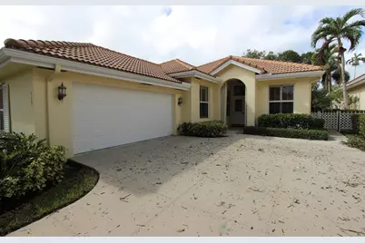 117 Hampton Circle, Jupiter, FL 33458 - Photo 1