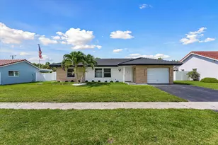 1540 NW 10th St, Boca Raton, FL 33486 - Photo 1