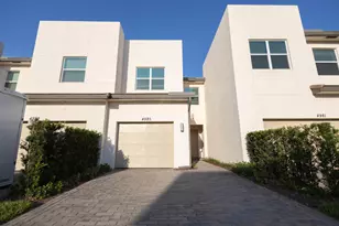 4985 Navali Dr, Lake Worth, FL 33467 - Photo 1