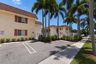 515 S Sequoia Dr, West Palm Beach, FL 33409 - Photo 1