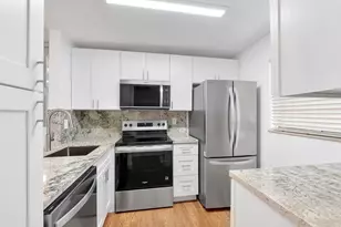 9450 Poinciana Pl, Davie, FL 33324 - Photo 1
