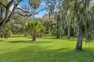 2260 Sweetwater Dr, Fort Pierce, FL 34981 - Photo 1
