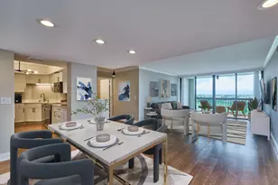 2425 Presidential Way, West Palm Beach, FL 33401 - Photo 1