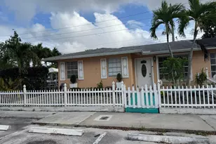 966 Sumter Rd E, West Palm Beach, FL 33415 - Photo 1
