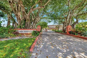 660 Tennis Club Dr, Fort Lauderdale, FL 33311 - Photo 1