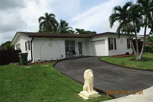 9330 NW 10th St, Pembroke Pines, FL 33024 - Photo 1