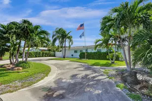 604 NE 25th Ave, Pompano Beach, FL 33062 - Photo 1