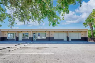 1620 Avenue E, West Palm Beach, FL - Photo 1