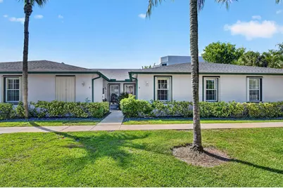 3162 Via Poinciana #6, Lake Worth, FL 33467 - Photo 1