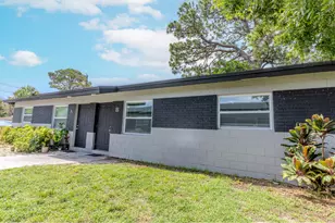 711 N 23rd St, Fort Pierce, FL 34950 - Photo 1
