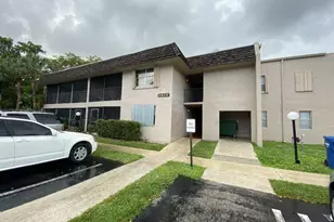 2810 Riverside Dr, Coral Springs, FL 33065 - Photo 1