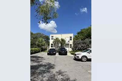 661 NW 21st Terrace #Apt. 2, Fort Lauderdale, FL 33311 - Photo 1