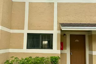 9473 Palm Cir N, Pembroke Pines, FL 33025 - Photo 1