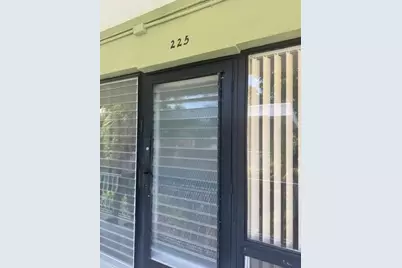1911 NE 8th Court #225, Fort Lauderdale, FL 33304 - Photo 1