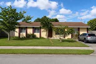 4231 SW 55th Ave, Davie, FL 33314 - Photo 1