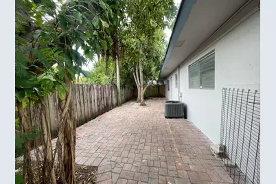 1708 NE 20th Avenue #4, Fort Lauderdale, FL 33305 - Photo 1