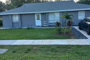 880 Camellia Dr, Royal Palm Beach, FL 33411 - Photo 1