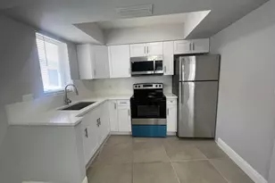921 SW 10th Dr, Pompano Beach, FL 33060 - Photo 1