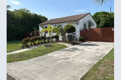 614 42nd Street, West Palm Beach, FL 33407 - Photo 1