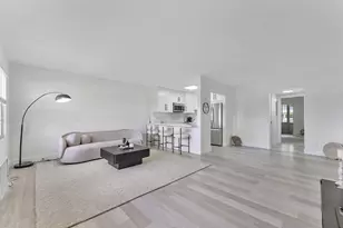 275 Mansfield G, Boca Raton, FL 33434 - Photo 1