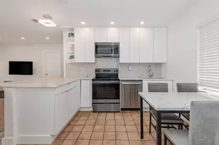 2275 SE 6th St, Pompano Beach, FL 33062 - Photo 1