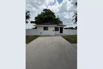 7000 Tyler Street, Hollywood, FL 33024 - Photo 1
