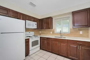 2716 SW 46th St, Dania Beach, FL 33312 - Photo 1
