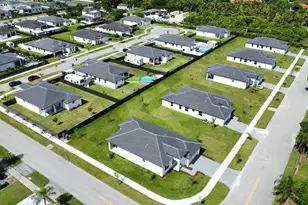 29193 SW 166th Ave, Homestead, FL 33030 - Photo 1