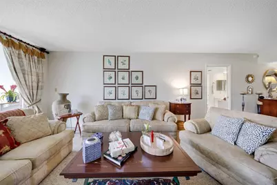 905 Cypress Terrace #202, Pompano Beach, FL 33069 - Photo 1