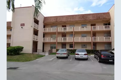 9321 Sunrise Lakes Boulevard #106, Sunrise, FL 33322 - Photo 1