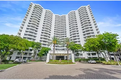 3300 NE 192 Street #1015, Aventura, FL 33180 - Photo 1