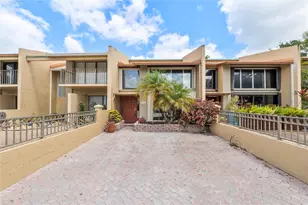 701 E Coco Plum Cir, Plantation, FL 33324 - Photo 1