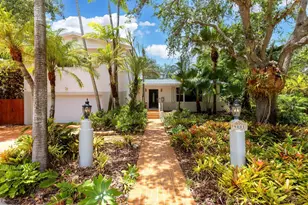 9881 SW 103rd St, Miami, FL 33176 - Photo 1