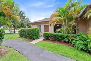 2516 SW 74th Terrace, Davie, FL 33317 - Photo 1