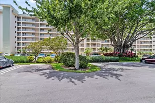 3080 N Course Dr, Pompano Beach, FL 33069 - Photo 1