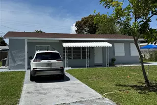 1611 NE 32nd St, Pompano Beach, FL 33064 - Photo 1
