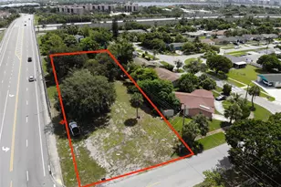 204 S Chillingworth Dr, West Palm Beach, FL 33409 - Photo 1