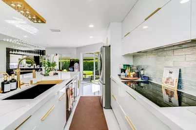 154 Coventry Place, Palm Beach Gardens, FL 33418 - Photo 1