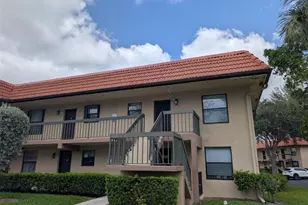 21915 Lake Forest Cir, Boca Raton, FL 33433 - Photo 1